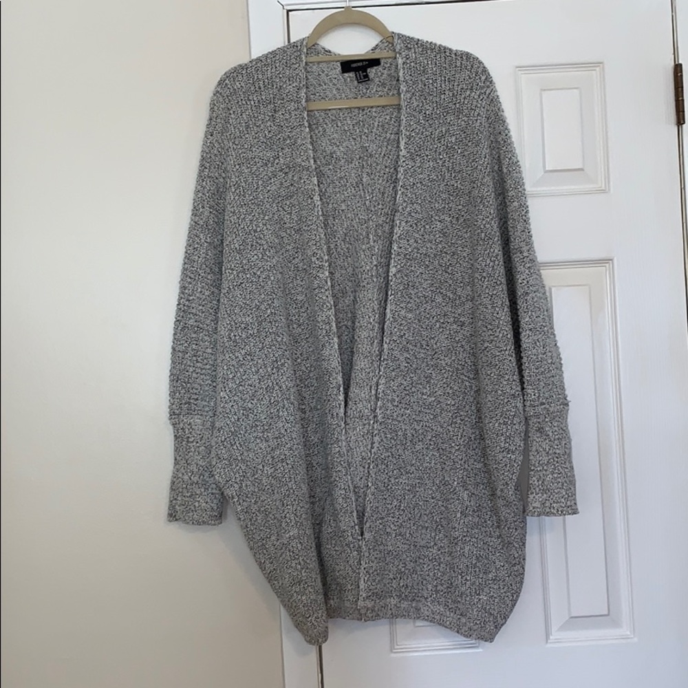 Forever 21 Cardigan Sweater. Size 3X. EUC